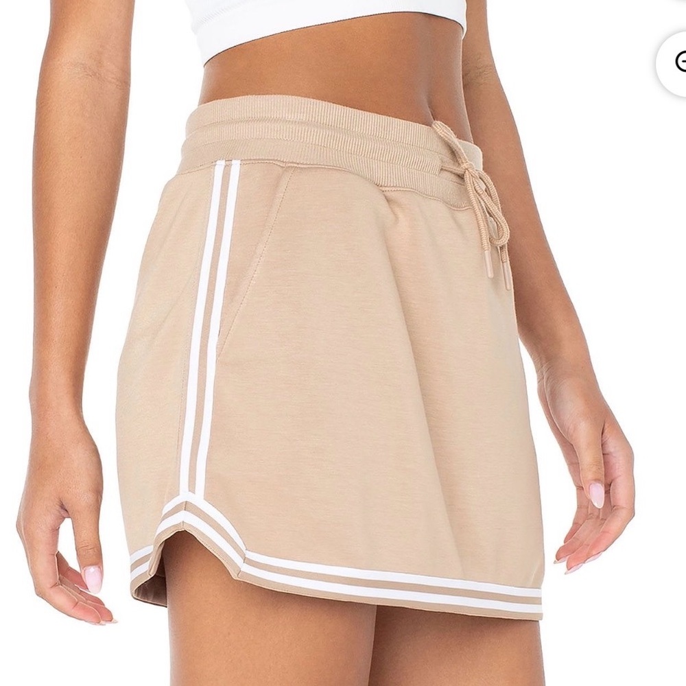 Spalding Women's Tech Fleece Mini Skort - Picture 3 of 8